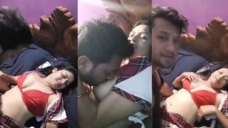Istri Memakai Pakaian Menggoda Dan Bergairah Dalam Bercinta Berdua