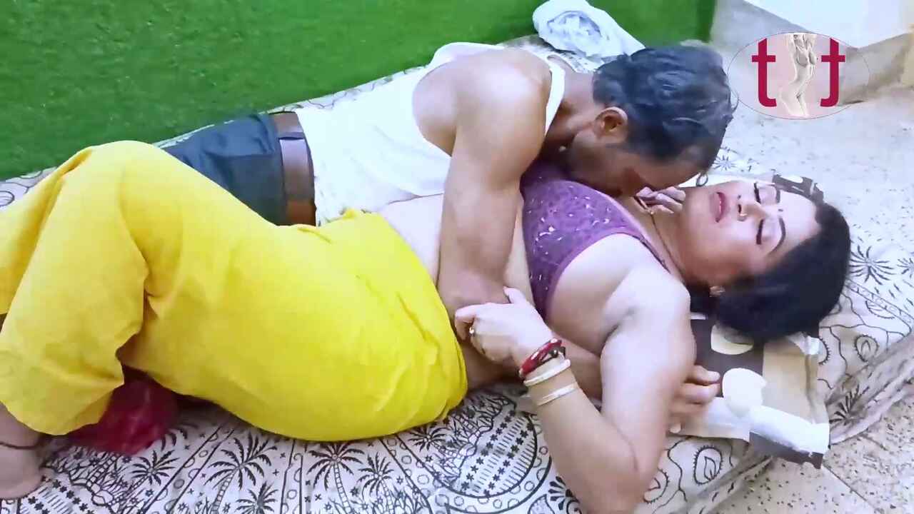 Savita Bhabhi 2024: Topless Sensasi Panas, Video Xxx Hindi Yang Bikin Goyang