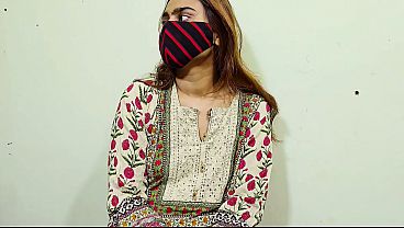Nokar Ne Malkin Ko Choda, Garam Garam Awazein