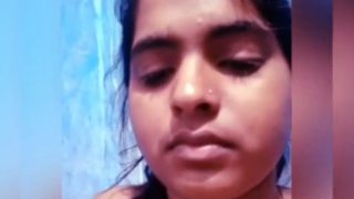 Bengali Cewek Seksi Rajni Nunjukin Becek Beureumnya Yang Basah Kuyup