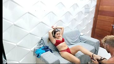 Ibu Mertuaku Yang Masih Muda Sendirian Di Rumah, Haus Banget, Begitu Aku Datang Langsung Dibujuk Buat Ngewe Sampai Kontolku Penuh Di Dalam Memek Sempitnya. Vagninho E Vivi Capetinha
