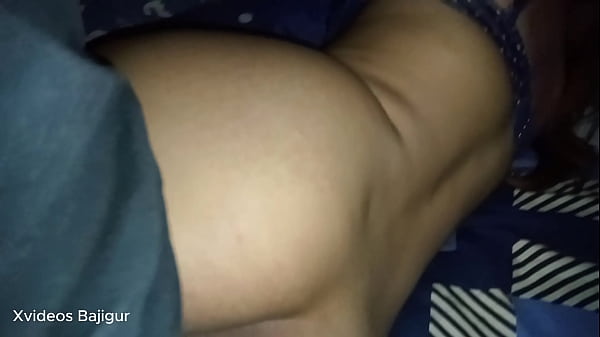 Kuli Bangunan Ganteng Pamer Kontol Gede, Langsung Ajak Ngentot Meski Bajunya Masih Kotor Bekas Kerja