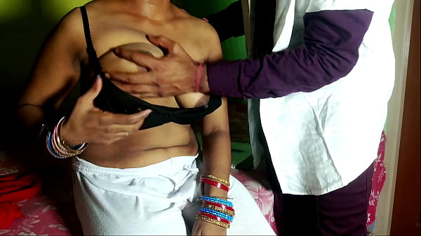Dokter Menggila, Merobek Selaput Dara Pasien Perawan Dengan Suara Serak Hindi
