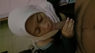 Bokep Indo Hijab Ngewe Sambil Nyepong Kontol Pacar