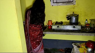 Devar Ngeliat Bini Kakak Sendirian Di Dapur, Langsung Gas Colokin Memeknya.