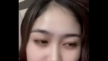 Cewek Indonesia Live, Goyangannya Bikin Ngaceng Abis.
