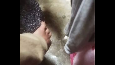 Madre Soltera Buka Pintu Rumahnya Di Villa Maria, Siap Digarap Tetangga.