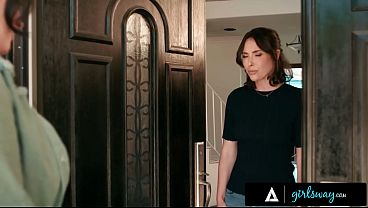 Sarah Arab, Si Perwira Bertobat, Balik Lagi Sama Mantan Komandannya Casey Calvert—gila Kelakuannya Di Ruangan Itu