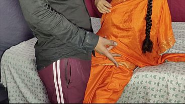 Dever Ne Desi Bhabhi Ki Chut Ki Pyaas Bujhai, Mst Garam Ras Se Tar Kar Diya
