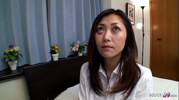 Ibu Tiri Jepang Montok Menggoda Untuk Nge-seks Dan Creampie Di Film Jav Tanpa Sensor