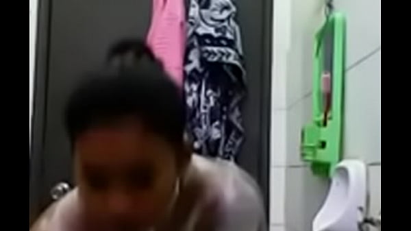 Narsis Total, Mukanya Mulus Kayak Silet, Bikin Pengin Lihat Terus Tanpa Jeda.