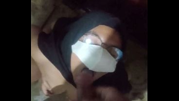 Cewek Indonesia Ngentot Di Kamar Mandi Sambil Nikmatin Air Kencing Yang Ngejus