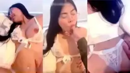 Bareng Si Abg Seksi, Gaya Bikin Makin Panas.