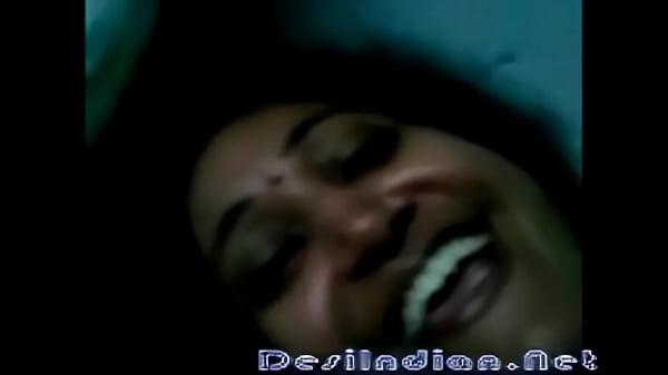Desi Cute Telugu Aunty Sangeet Ke Sath Kya Kar Rahi Hai