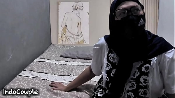 Istri Montok Indonesia Lagi Seru-serunya Ngewe Anal Sama Selingkuhan Rahasianya