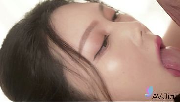 Gadis China Seksi Ban Ban Digebukin Keras Banget, Sampe Minta Ampun.