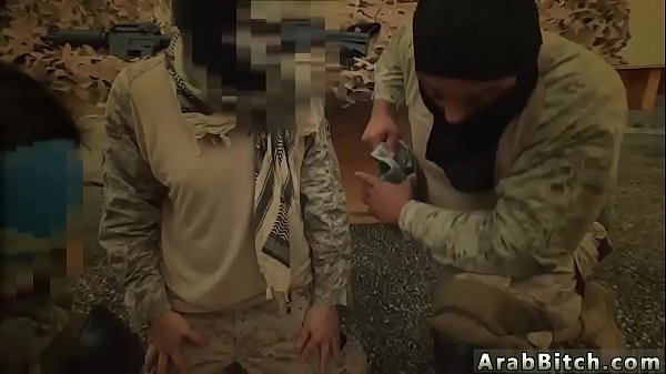 Cewek Kantor Arab Siap Digebrak Di Rumah, Bokong Gede Siap Digoyang.