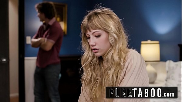 Blonde Gadis Manja Ivy Wolfe Ngerasain Pertama Kali Digaruk Sama Sepupu Tiri.