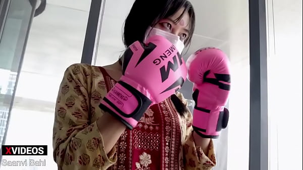 Desi Petarung Ufc Cewek Pukul Kayak Pro, Bikin Mampus!