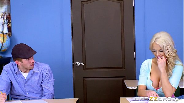 Ngentot Sama Kenzie Taylor Di Sekolah, Toket Gede Minta Ampun