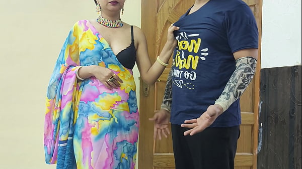 Ibu Tiri India Montok Besar Bantu Anak Tiri Berhenti Merokok Dan Kasih Kenikmatan Seks Dalam Bahasa Hindi