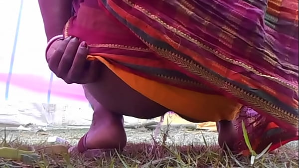 Desi Bulu Puki Ngocok Air Seni