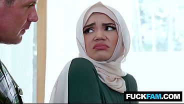 Wtf Hijabi Cantik Baru Pertama Kali Nikmatin Tukang Piring Naudi Nala, Jason Sarcinelli